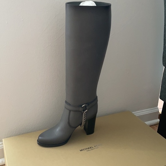 MICHAEL KORS COLLECTION
Arlette Embellished Burnished Leather Boot | Slate | 40 - Picture 2 of 4